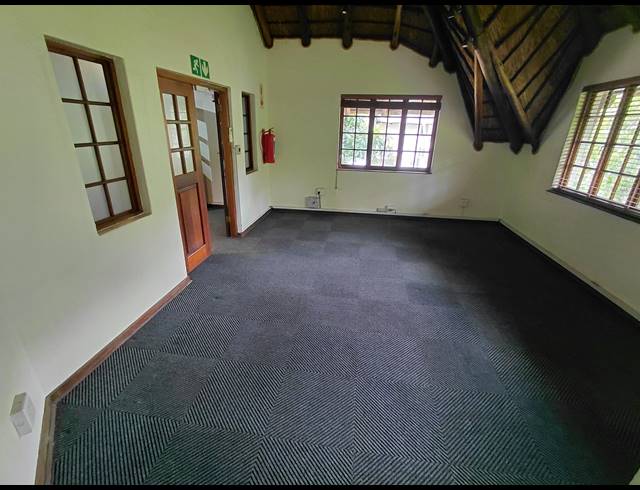 282M² OFFICE FOR SALE IN RANDJESPARK